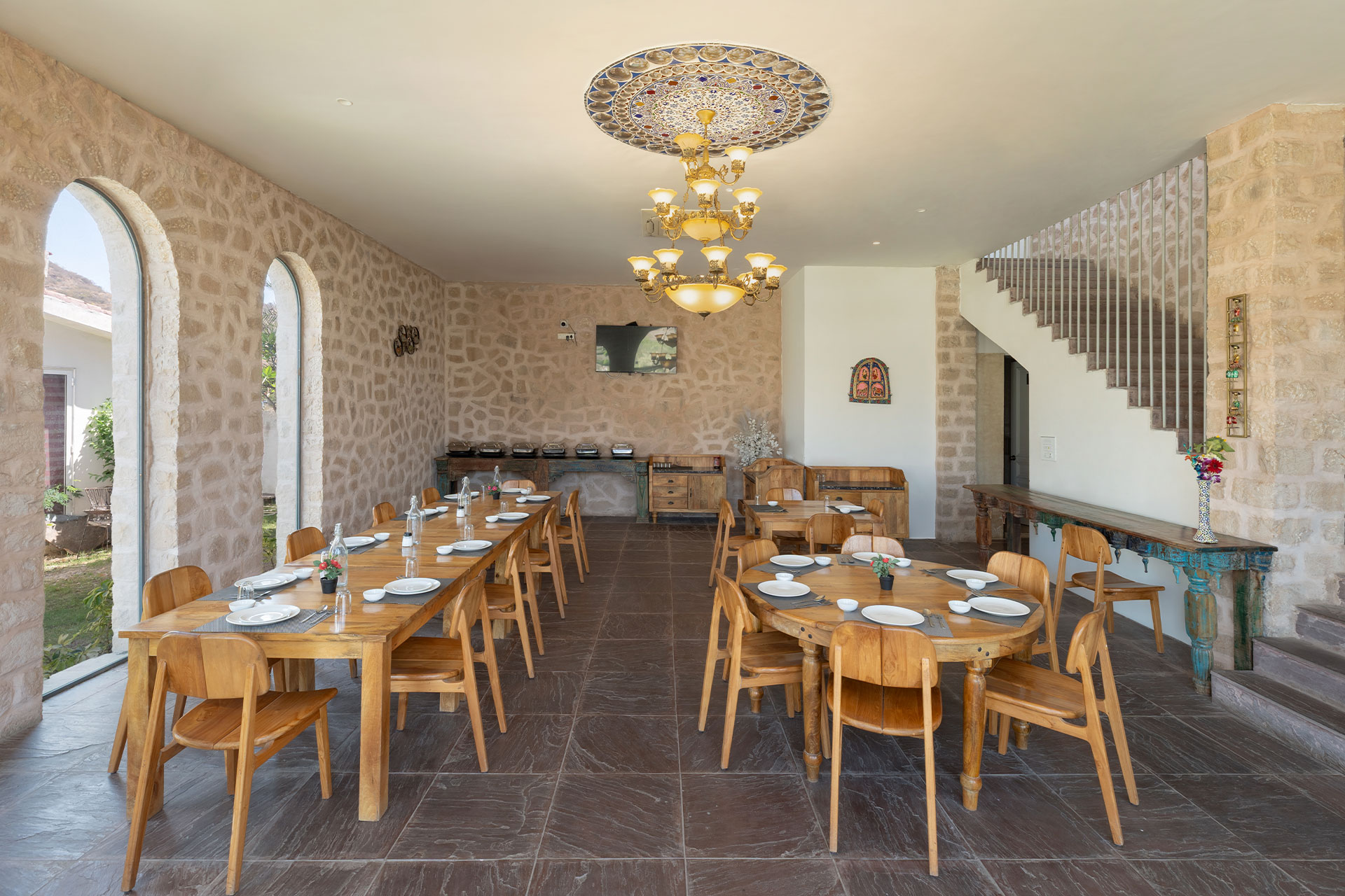 Best-4-star-hotel-in-Udaipur