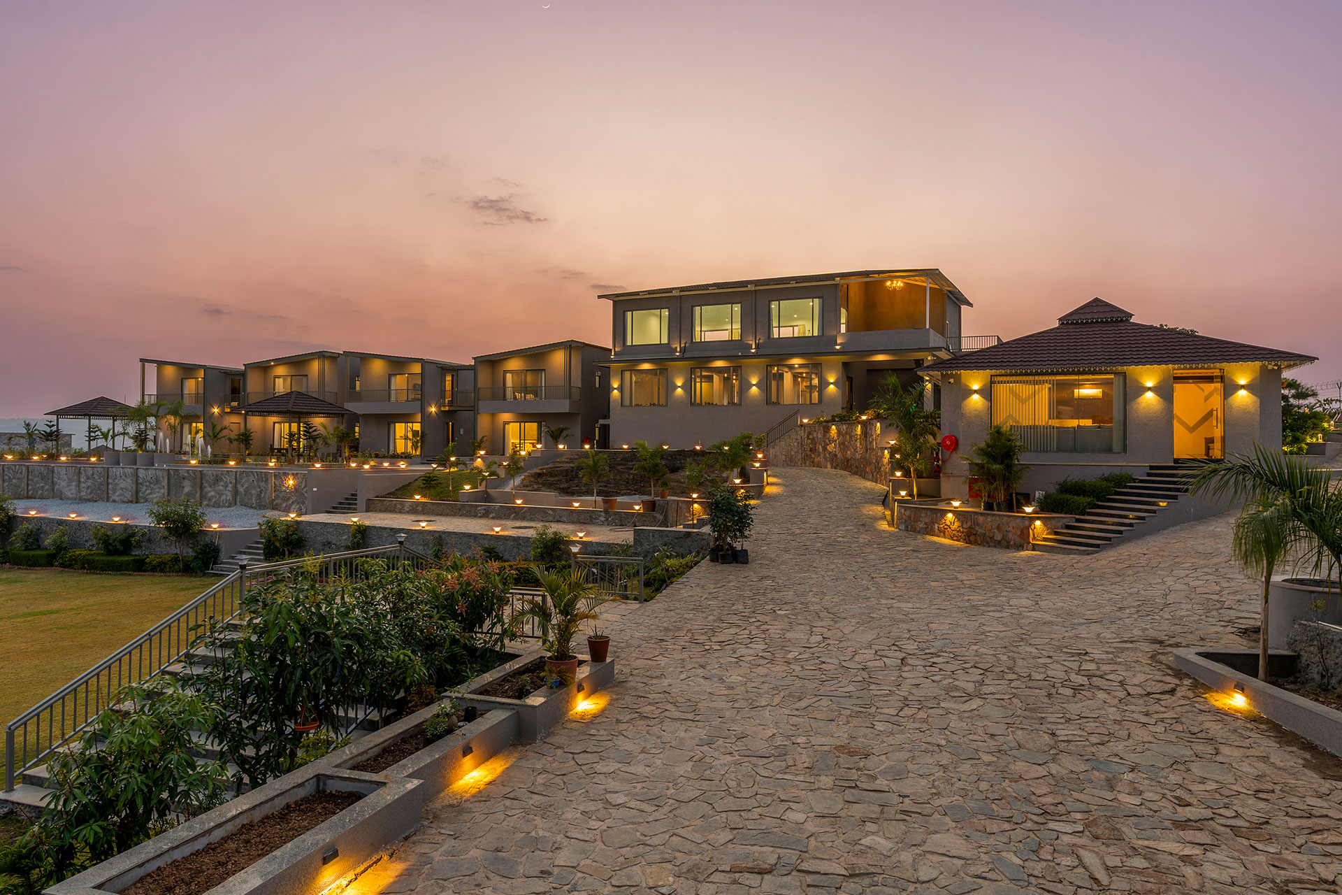 4-star-hotel-in-Udaipur-with-spa-services