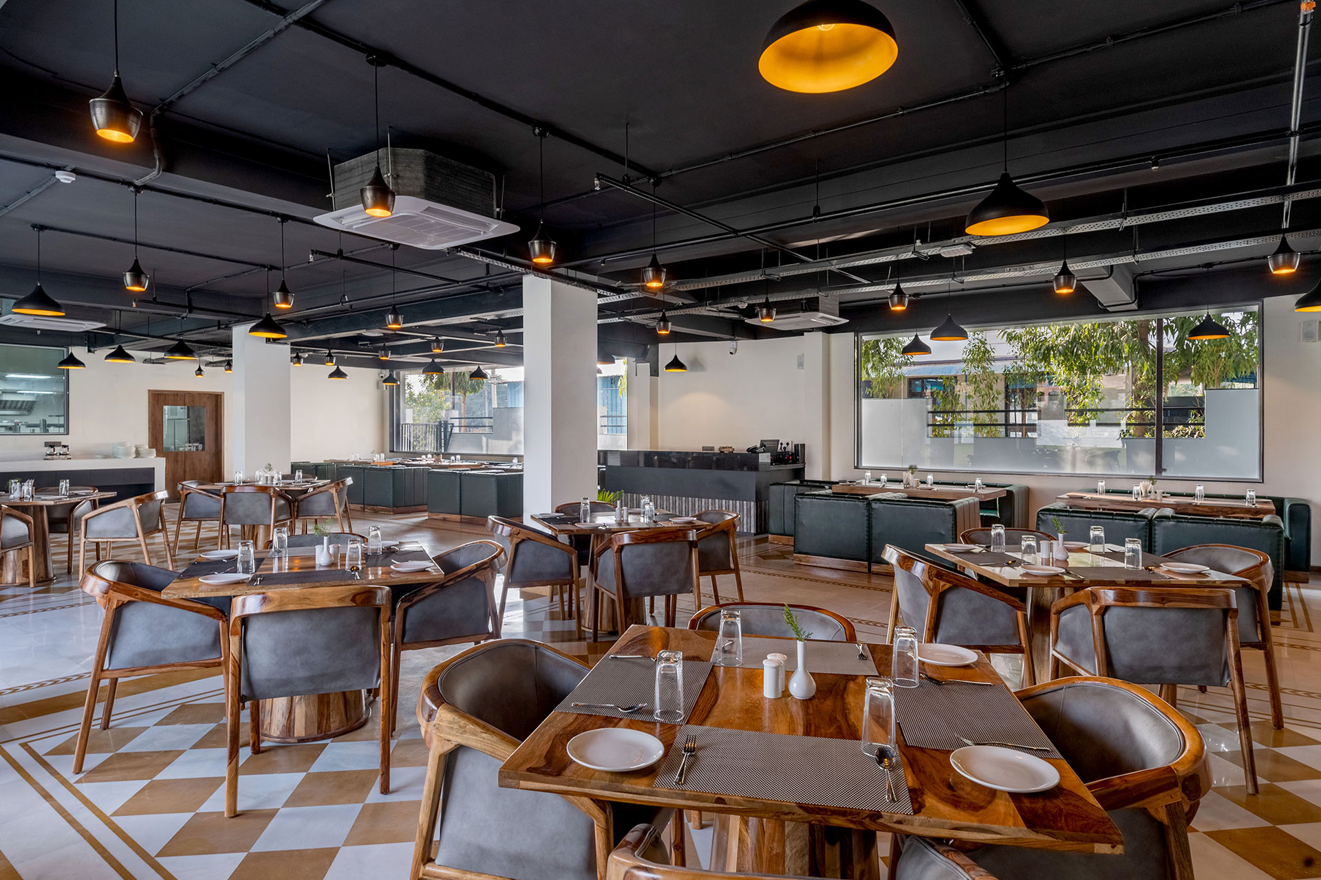 4 star hotel in Udaipur for business travelers